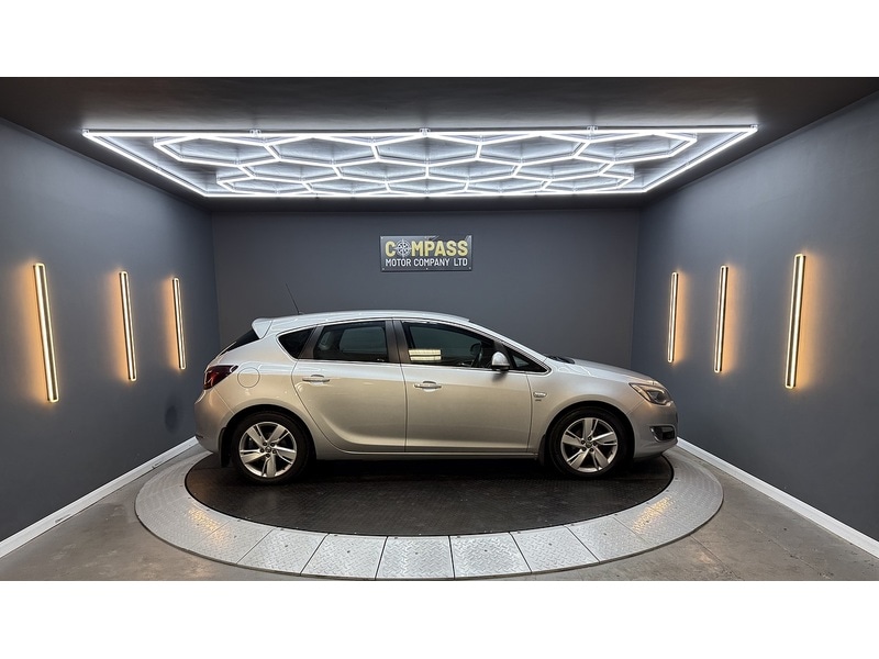 Used Vauxhall Astra 2012 for sale - 77227946: Photo 9