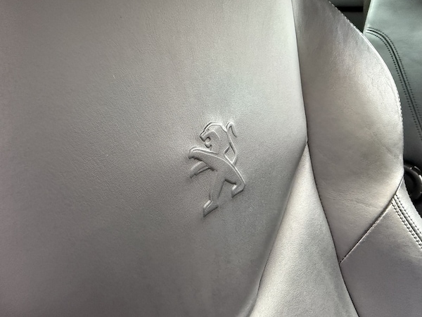 Used Peugeot RCZ 2013 for sale - 76280527: Photo 31