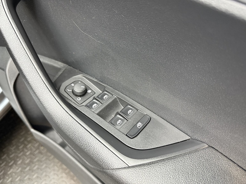 Used Skoda Karoq 2018 for sale - 77213050: Photo 32