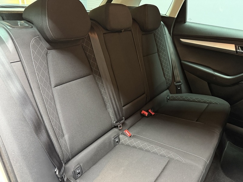 Used Skoda Karoq 2018 for sale - 77213050: Photo 39