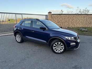 Used Volkswagen T-Roc 2020 for sale - 76407131: Photo