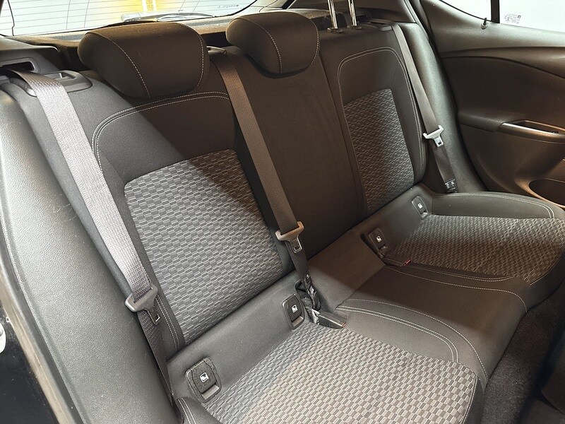 Used Vauxhall Astra for sale - 77760626: Photo 35