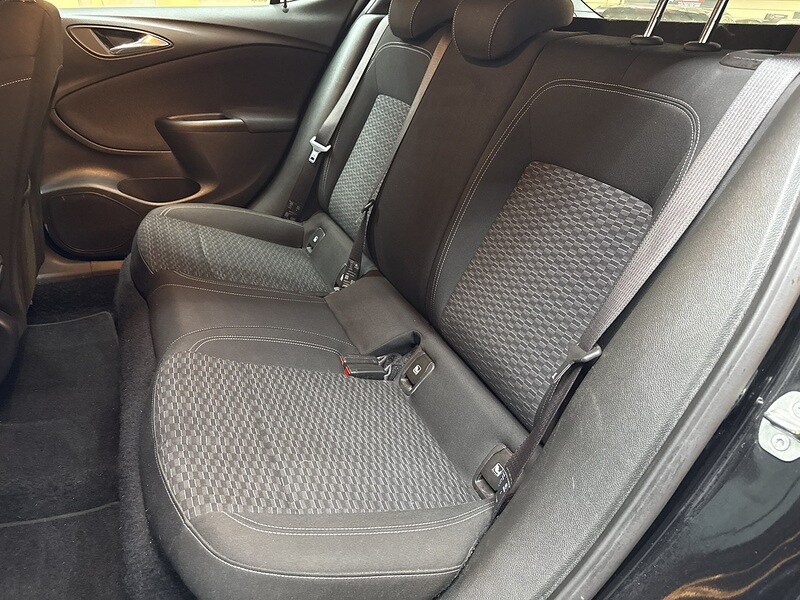 Used Vauxhall Astra for sale - 77760626: Photo 40
