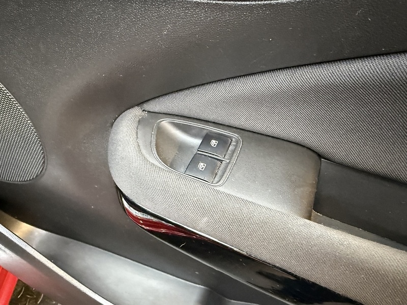 Used Vauxhall ADAM 2015 for sale - 76280519: Photo 38