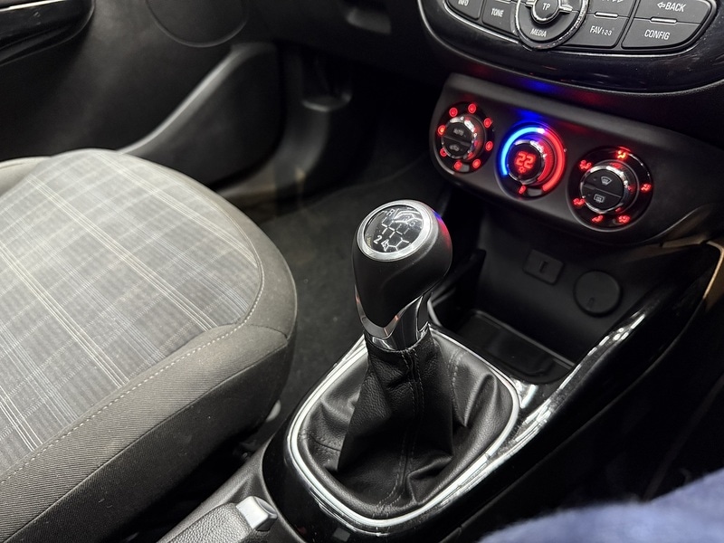 Used Vauxhall ADAM 2015 for sale - 76280519: Photo 54