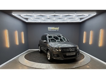 Used Volkswagen Tiguan 2014 for sale - 77888210: Photo