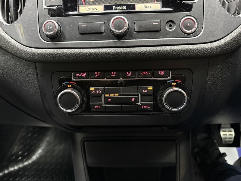 Used Volkswagen Tiguan 2014 for sale - 77888210: Photo 51