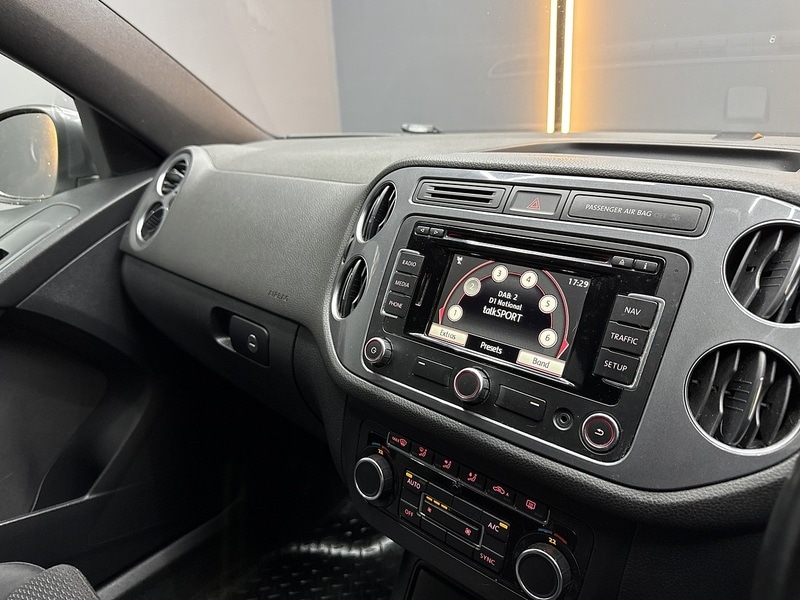 Used Volkswagen Tiguan 2014 for sale - 77888210: Photo 55