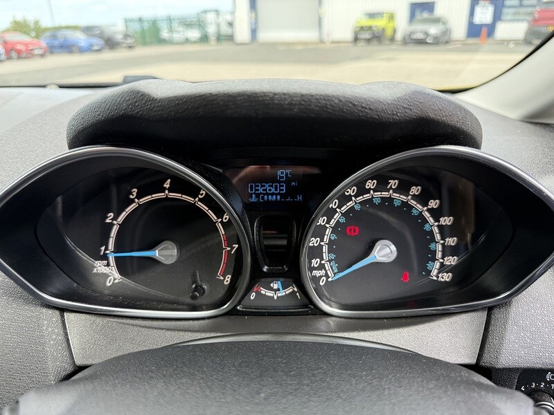 Used Ford Fiesta 2014 for sale - 76280536: Photo 32