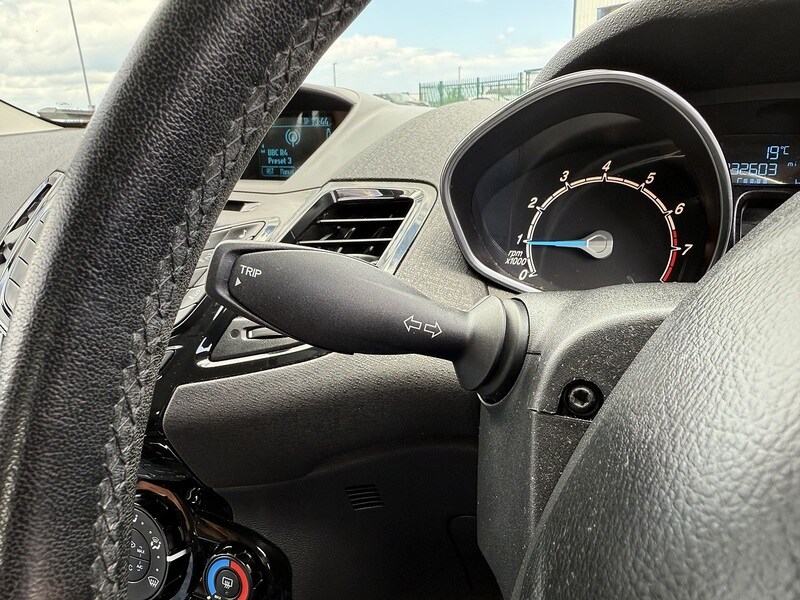 Used Ford Fiesta 2014 for sale - 76280536: Photo 33