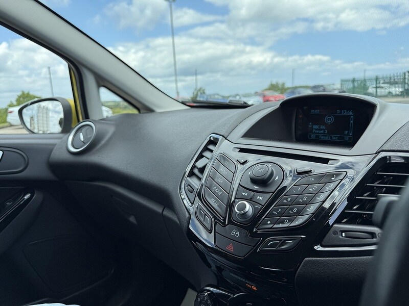 Used Ford Fiesta 2014 for sale - 76280536: Photo 35