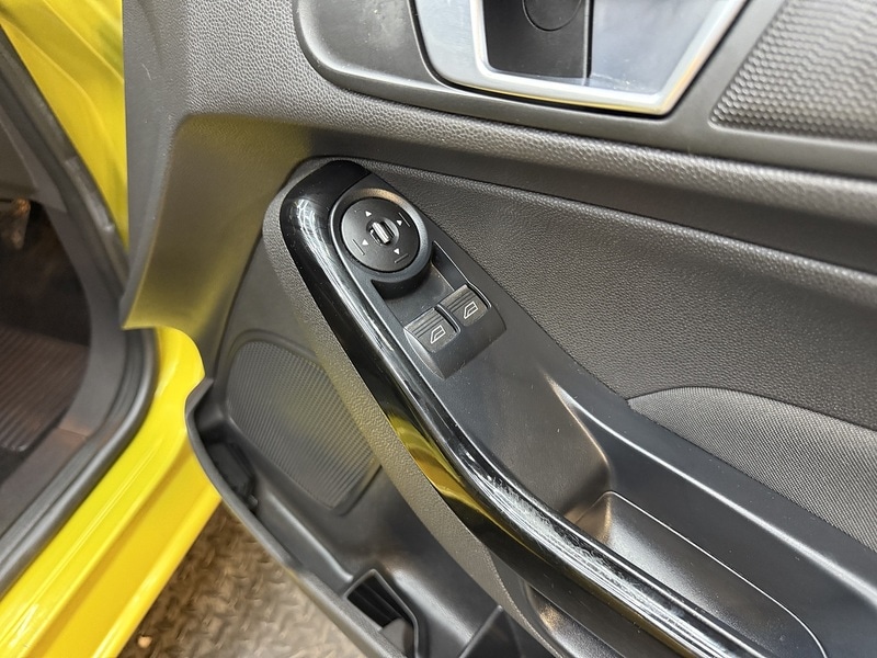 Used Ford Fiesta 2014 for sale - 76280536: Photo 39