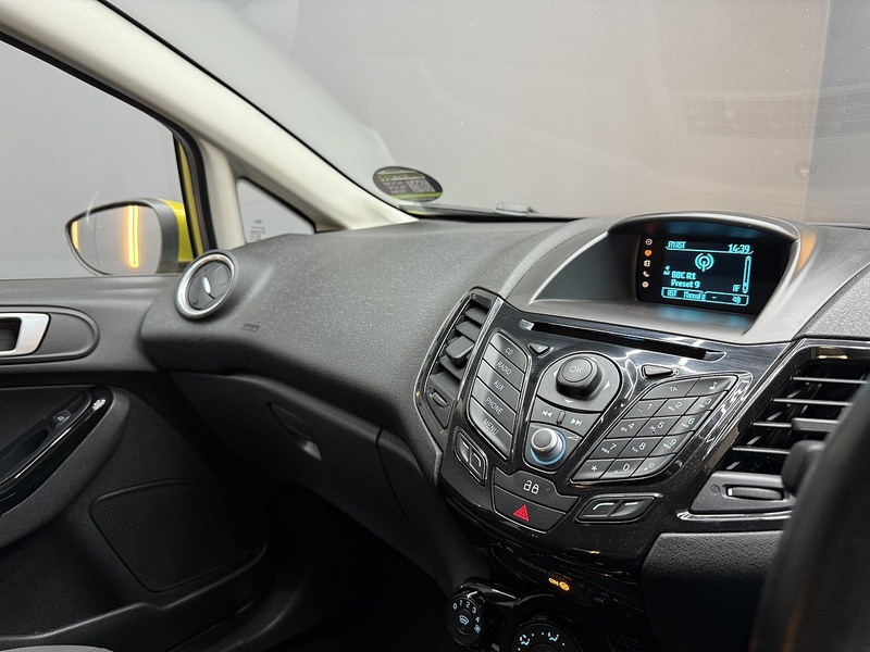 Used Ford Fiesta 2014 for sale - 76280536: Photo 62