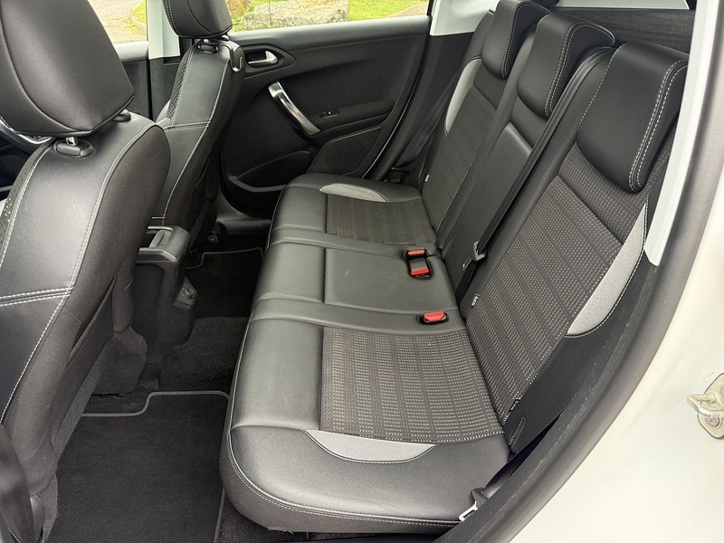 Used Peugeot 2008 2017 for sale - 76413303: Photo 29