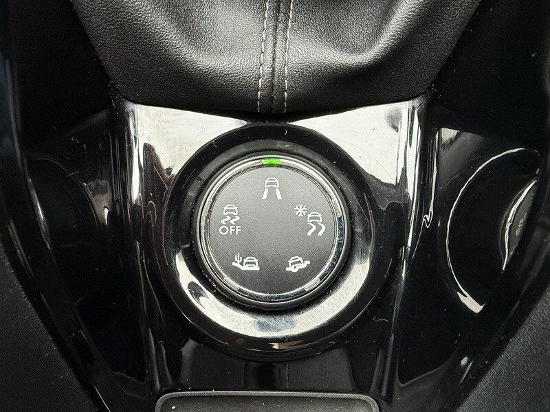 Used Peugeot 2008 2017 for sale - 76413303: Photo 43