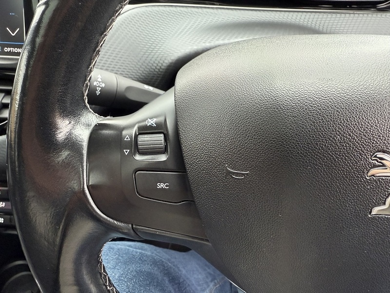 Used Peugeot 2008 2017 for sale - 76413303: Photo 46