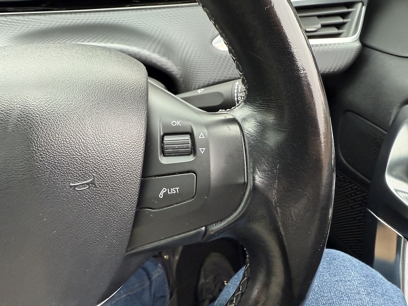 Used Peugeot 2008 2017 for sale - 76413303: Photo 47