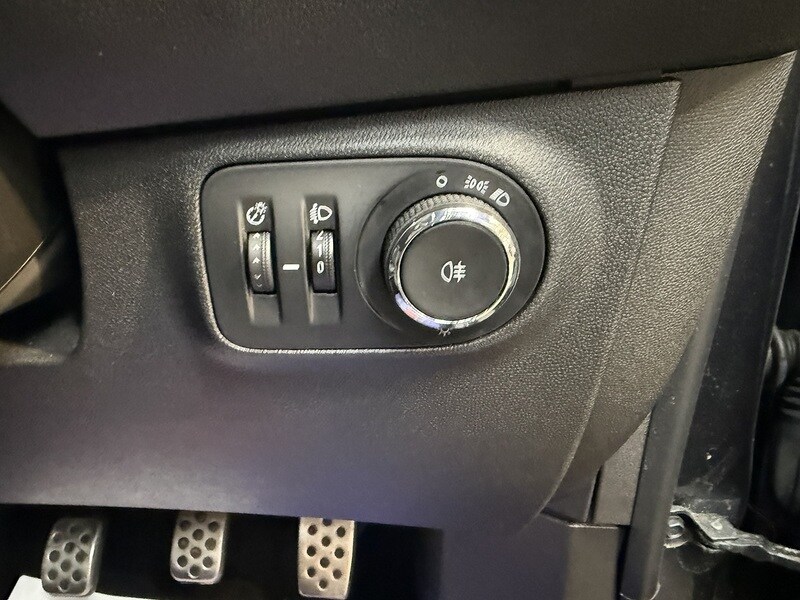 Used Vauxhall ADAM 2016 for sale - 77356858: Photo 31