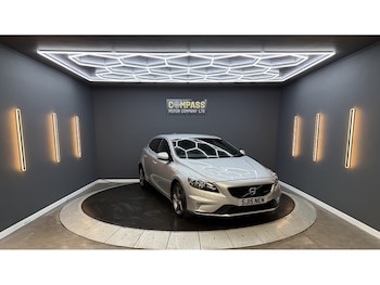 Used Volvo V40 2015 for sale - 78712819: Photo