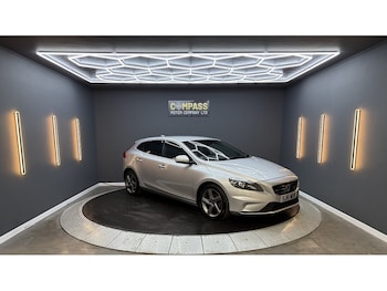 Used Volvo V40 2015 for sale - 78712819: Photo