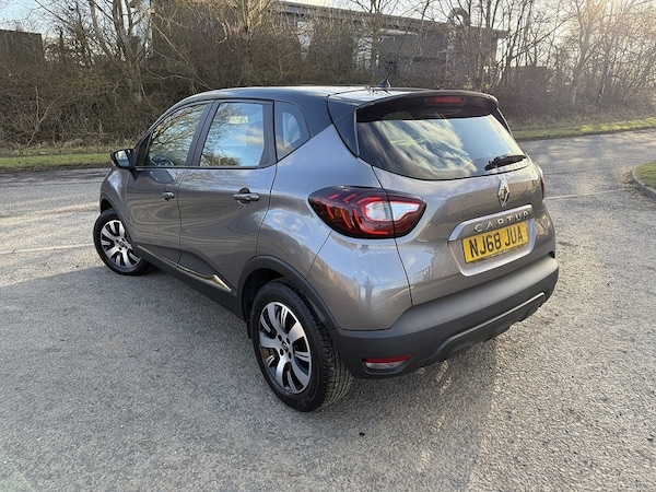 Used Renault Captur 2018 for sale - 76280534: Photo 10