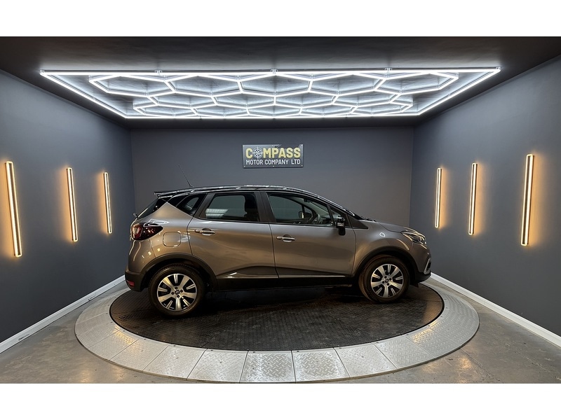 Used Renault Captur 2018 for sale - 76280534: Photo 11