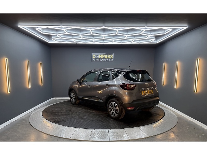 Used Renault Captur 2018 for sale - 76280534: Photo 23