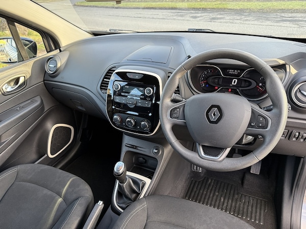 Used Renault Captur 2018 for sale - 76280534: Photo 23