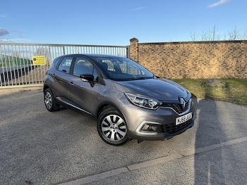 Used Renault Captur 2018 for sale - 76280534: Photo