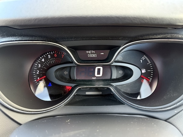 Used Renault Captur 2018 for sale - 76280534: Photo 31