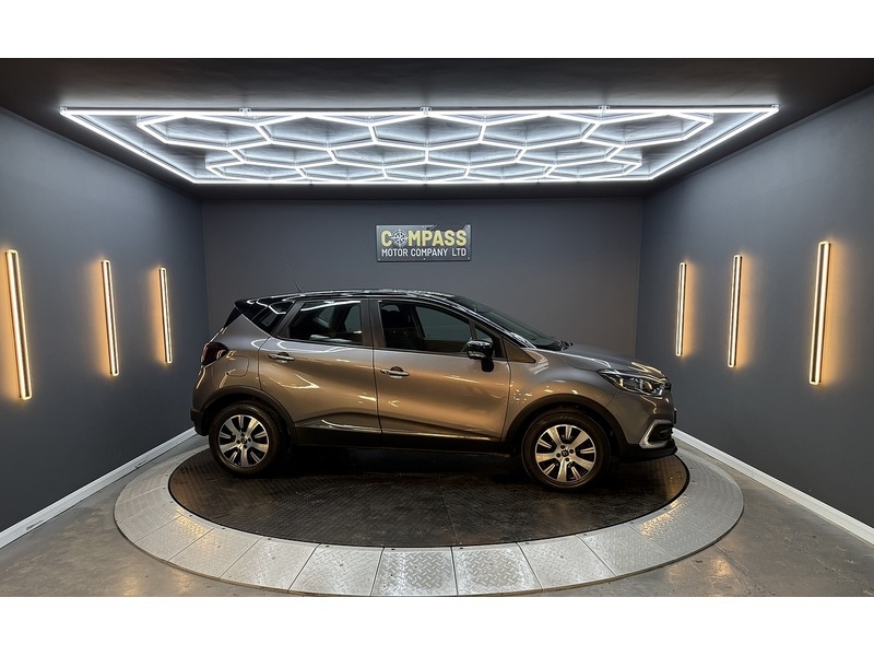 Used Renault Captur 2018 for sale - 76280534: Photo 9