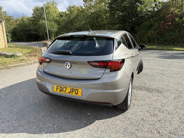 Used Vauxhall Astra 2017 for sale - 76280506: Photo 10