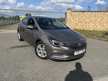 Used Vauxhall Astra 2017 for sale - 76280506: Photo 2