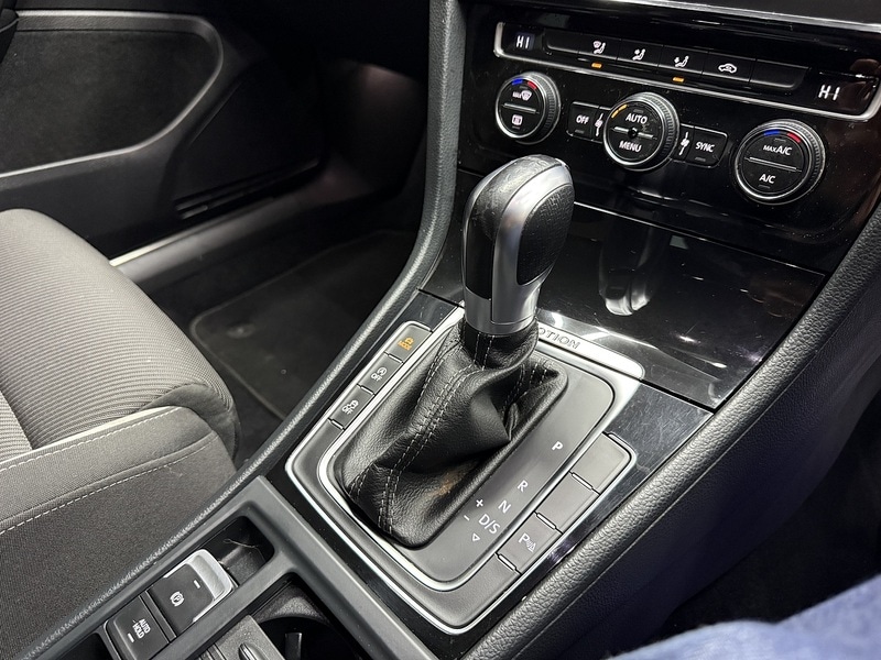 Used Volkswagen Golf 2015 for sale - 77452607: Photo 51