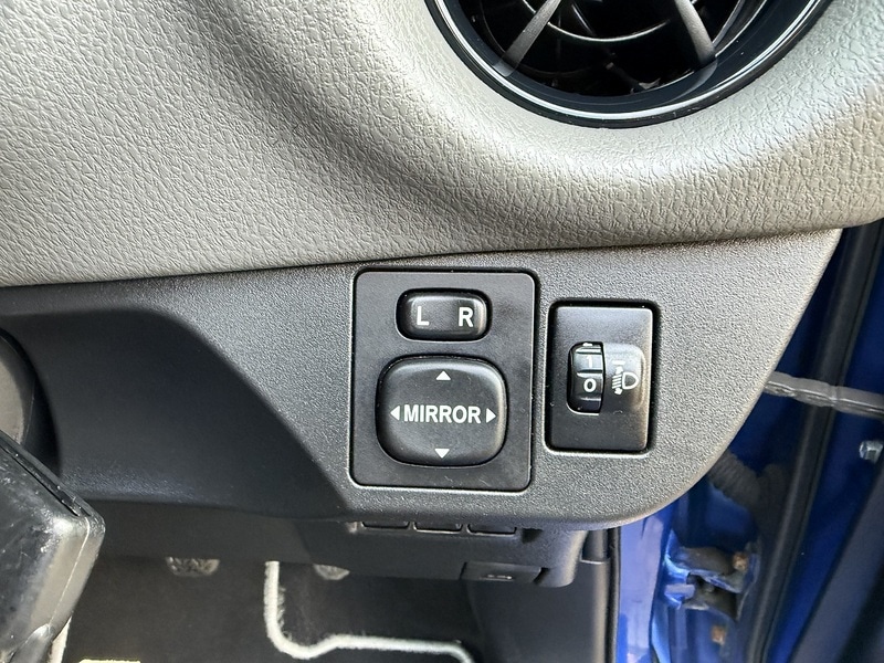 Used Toyota Yaris 2018 for sale - 76582984: Photo 23