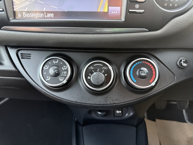 Used Toyota Yaris 2018 for sale - 76582984: Photo 41