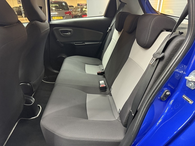 Used Toyota Yaris 2018 for sale - 76582984: Photo 53