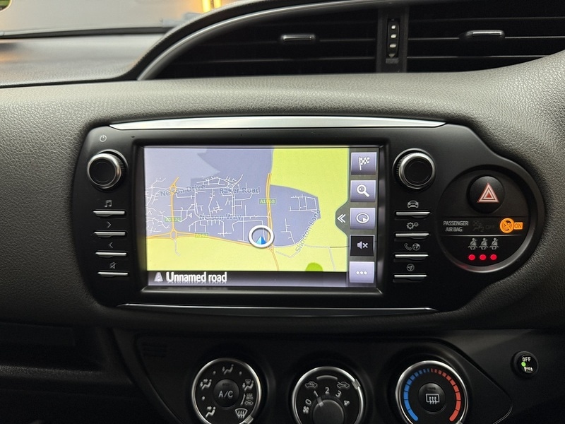 Used Toyota Yaris 2018 for sale - 76582984: Photo 60