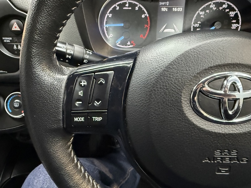 Used Toyota Yaris 2018 for sale - 76582984: Photo 67