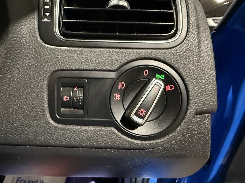 Used Volkswagen Polo 2014 for sale - 76582985: Photo 23