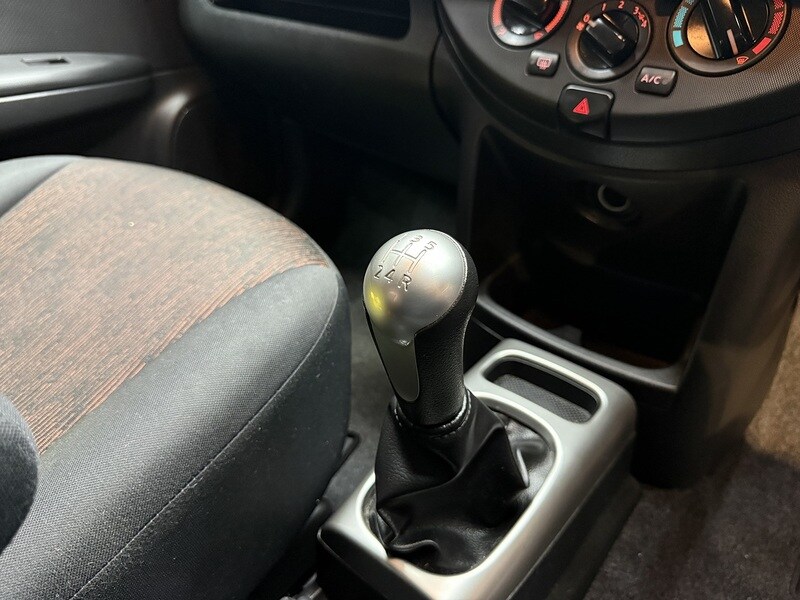 Used Nissan Note 2010 for sale - 76884519: Photo 55