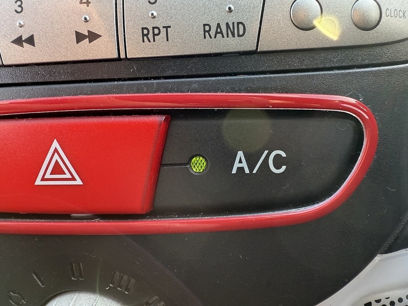 Used Citroen C1 2013 for sale - 76566348: Photo 33