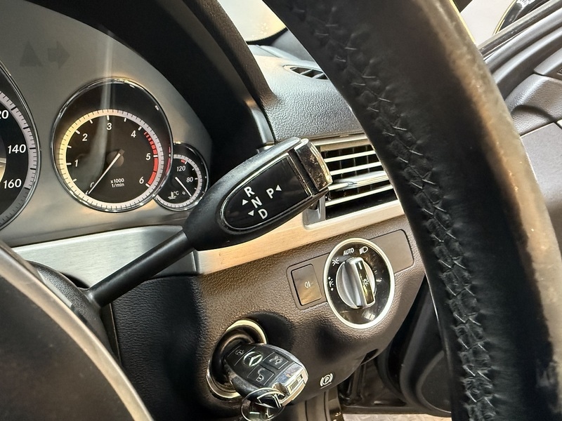 Used Mercedes-Benz E Class 2013 for sale - 76863566: Photo 71