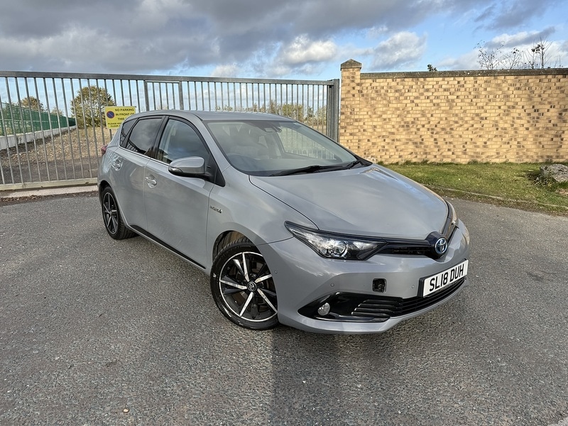 Used Toyota Auris 2018 for sale - 76396549: Photo 2