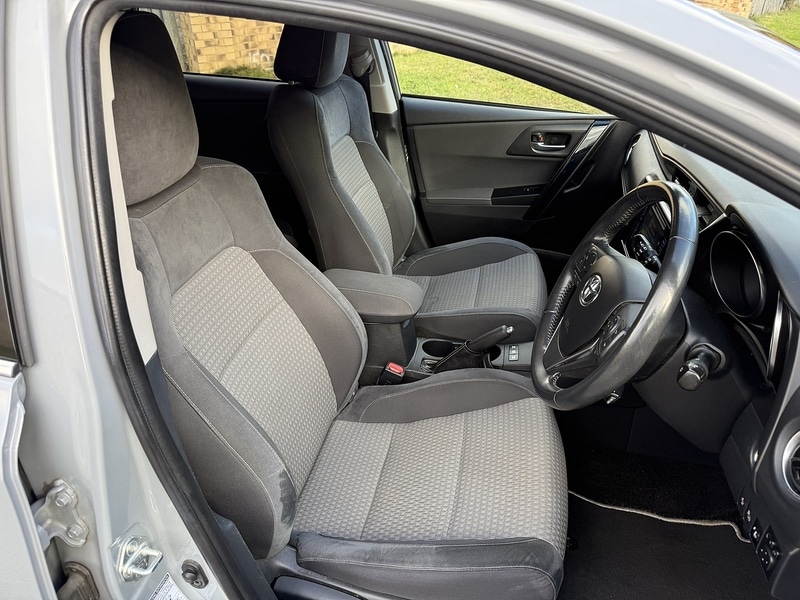 Used Toyota Auris 2018 for sale - 76396549: Photo 23