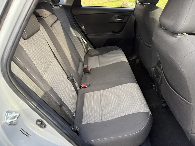 Used Toyota Auris 2018 for sale - 76396549: Photo 25