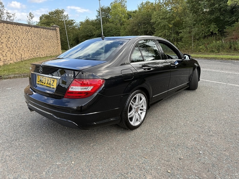 Used Mercedes-Benz C Class 2013 for sale - 76280515: Photo 9