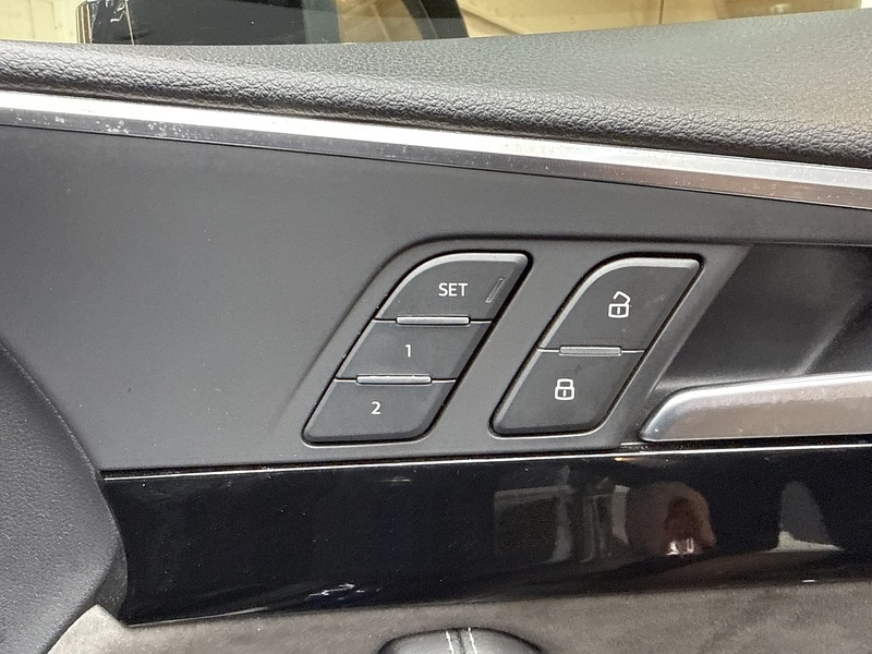 Used Audi A4 2017 for sale - 77968046: Photo 35