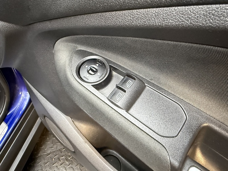 Used Ford C-Max 2017 for sale - 77264014: Photo 31