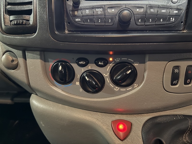 Used Renault Trafic 2013 for sale - 77233465: Photo 27